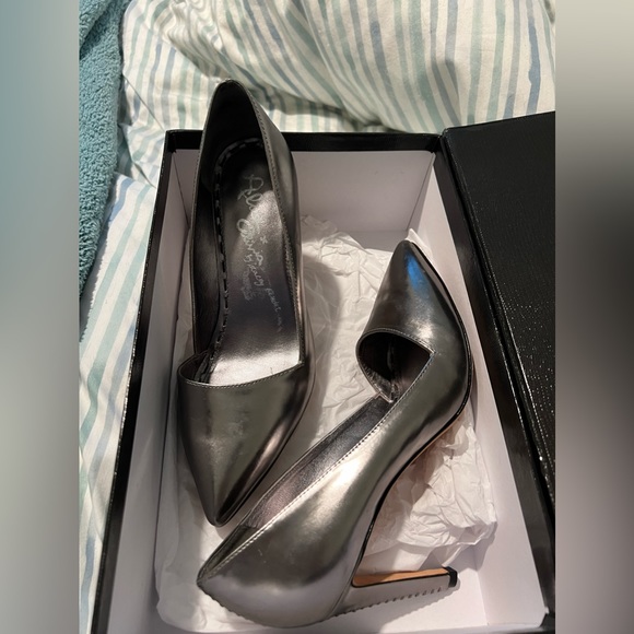 Alice + Olivia Dina Steel Patent heel 37 1/2 - Picture 4 of 6